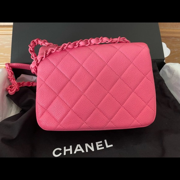 Chanel mini flap bag in pink - Picture 4 of 5